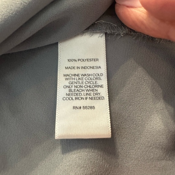 Express Blue Gray Button Up w/Deep V Blouse Size Medium - Picture 5 of 7